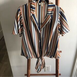 NWOT front tie balloon sleeve blouse
